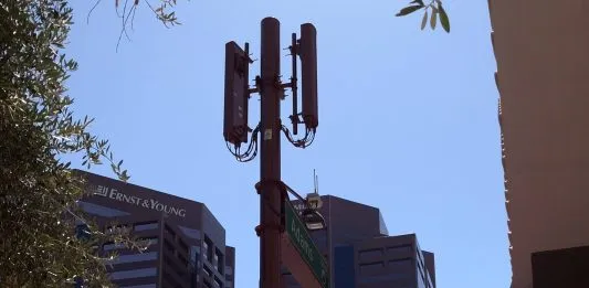 Verizon Drives Forward on 5G mmWave, Gains Resistance on C-band