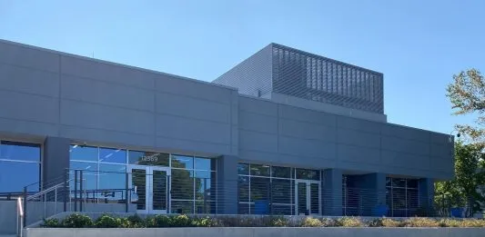 American Tower vende participación del 29% en CoreSite y centros de datos a Stonepeak por $2.500M