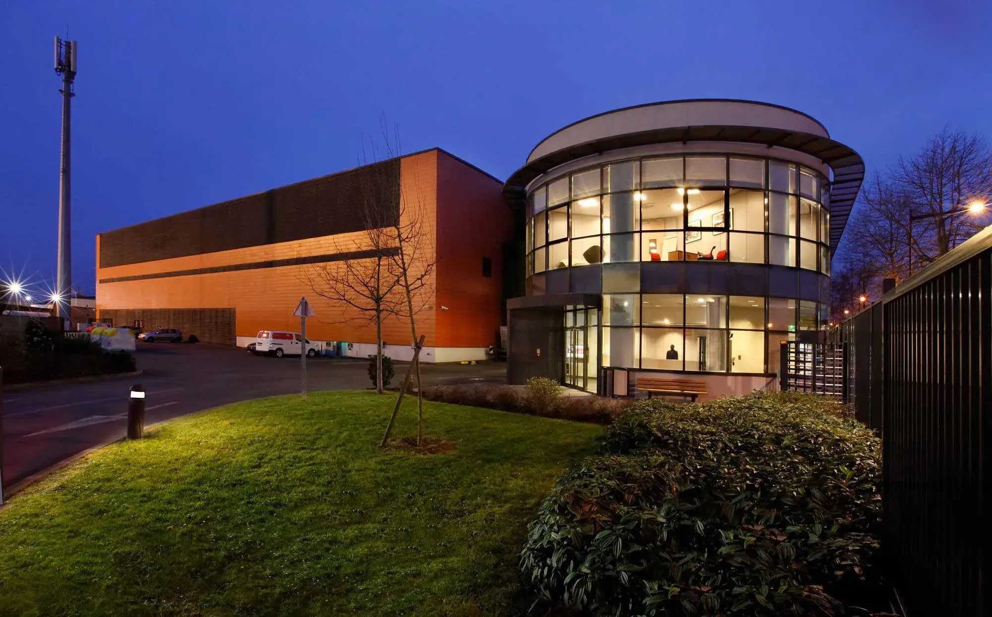 Equinix detalla los centros de datos de hiperescala de Londres y París dentro de xScale JV