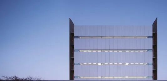 CPP y Mitsui forman una empresa conjunta de centro de datos en Japón con Fidelity y Colt