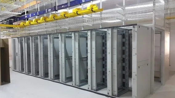 Dimensiones del rack de servidores OCP de Open Compute Project de 21 pulgadas 48U