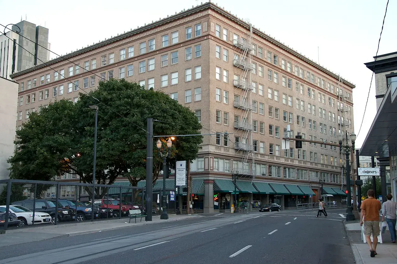 Harrison Street Buys Pittock Block Internet Exchange for $326m