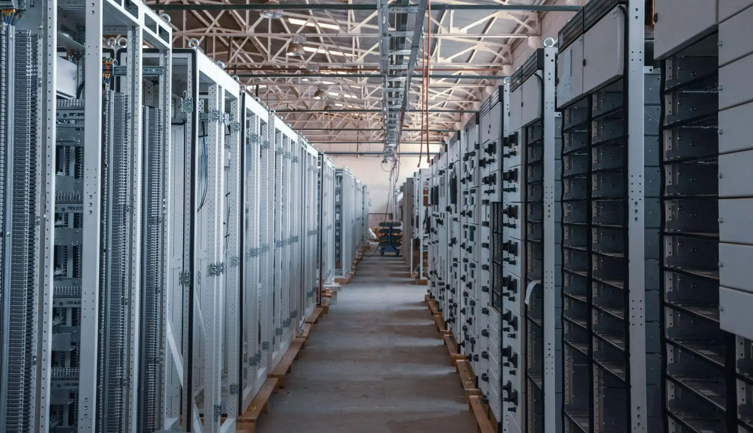Retail Colocation Data Centers Struggle, Shrink Long-Term