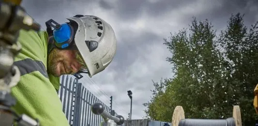 CityFibre obtiene 300 millones de libras esterlinas de Mubadala y llega a 1,5 millones de hogares en el Reino Unido