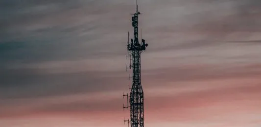 Blackstone Infrastructure adquiere una participación del 35% en Phoenix Tower