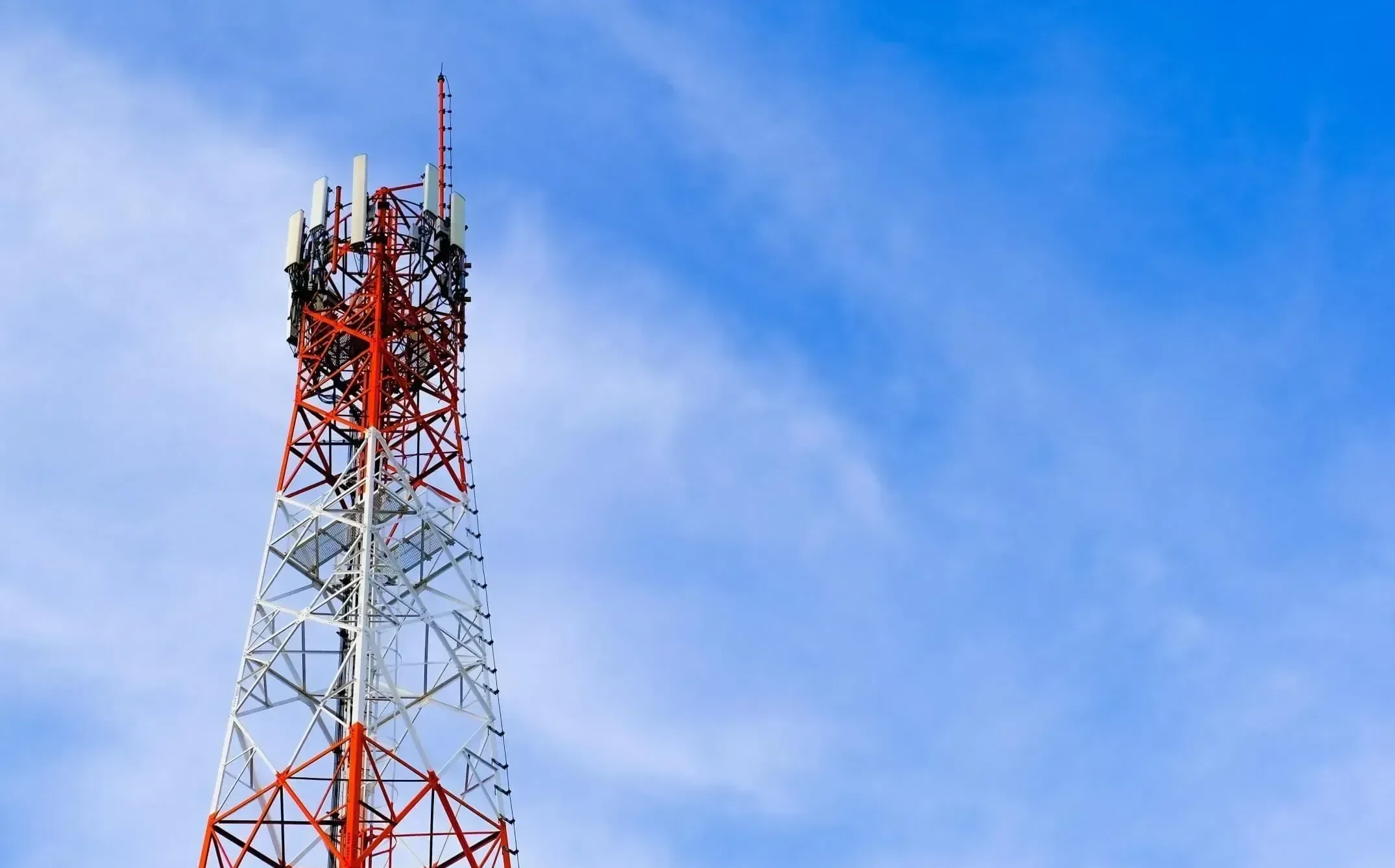 Top 100 Cellular Towers Companies in the World as of 2024