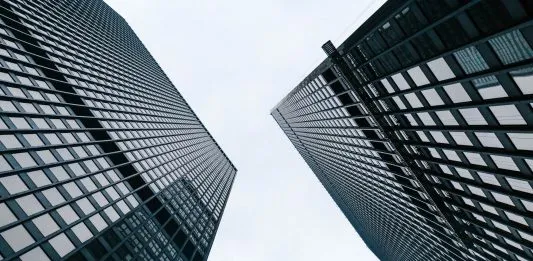 Opinión de Colony Capital sobre la banda C y los casos de uso empresarial de 5G