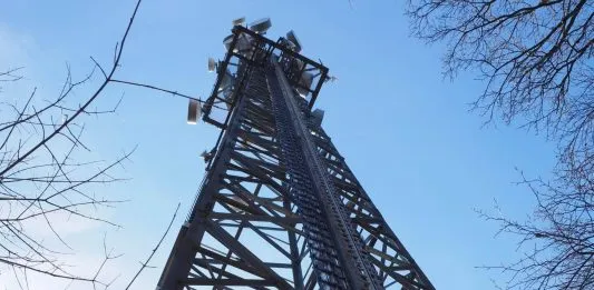 Resumen de fusiones y adquisiciones de Communications Towers: ¿Qué hay a la venta?