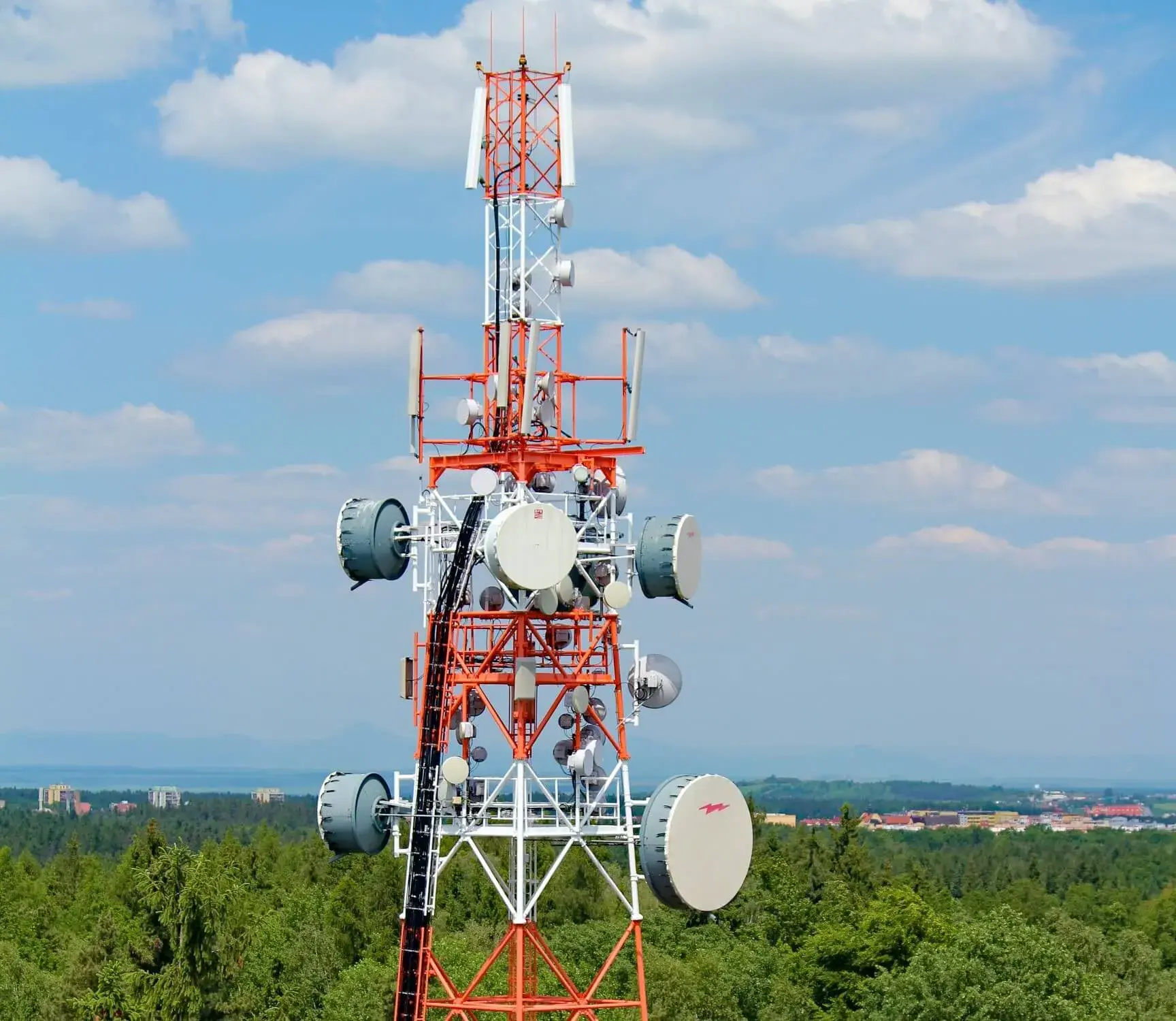 Digital Colony adquirirá infraestructura emblemática por un valor de 972 millones de dólares