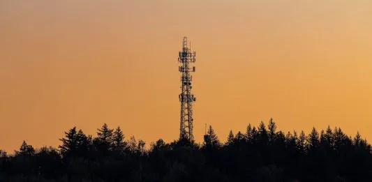 Colony Capital compra 4,2 mil torres de Indosat Ooredoo por 750 millones de dólares