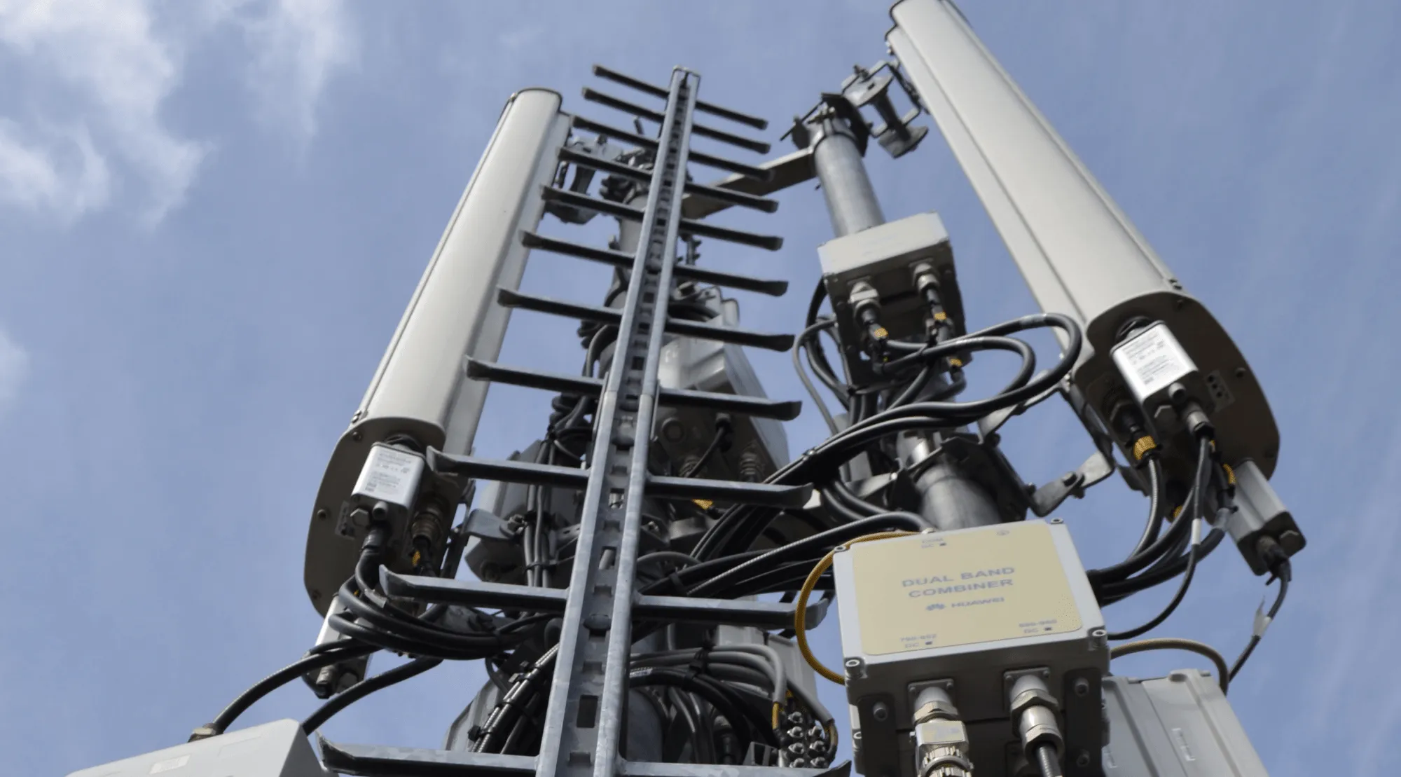 American Tower: 5G Deployed In Layers, Different Spectrum Bands