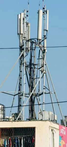 Ejemplo de estructura de torre de sitios en la azotea